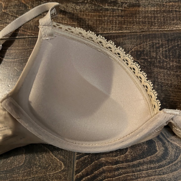 32B Calvin Klein Push Up Nude Bra EUC - Picture 6 of 8